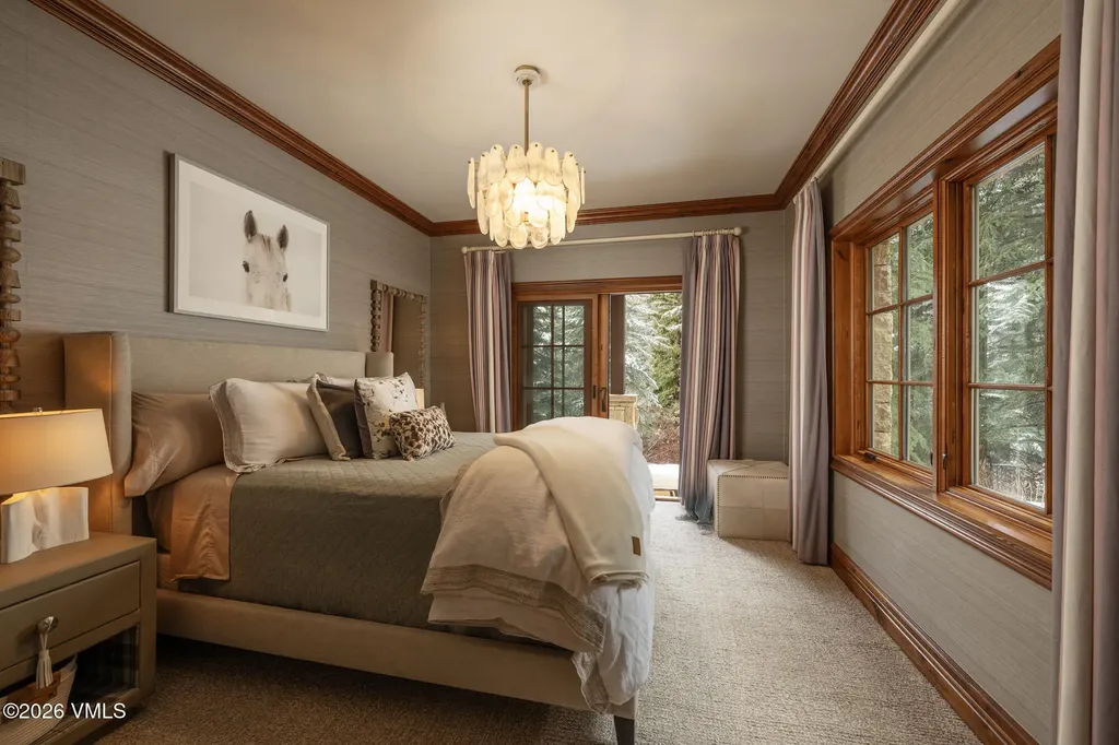 325 Forest Road Vail CO 81657