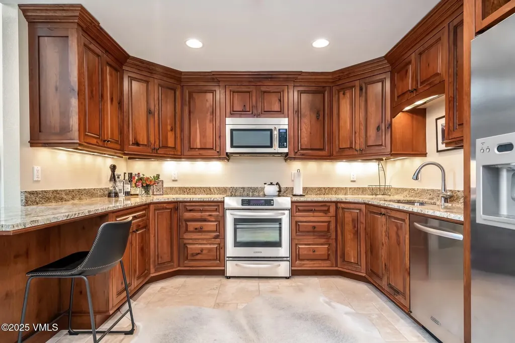 945 Red Sandstone Road Vail CO 81657