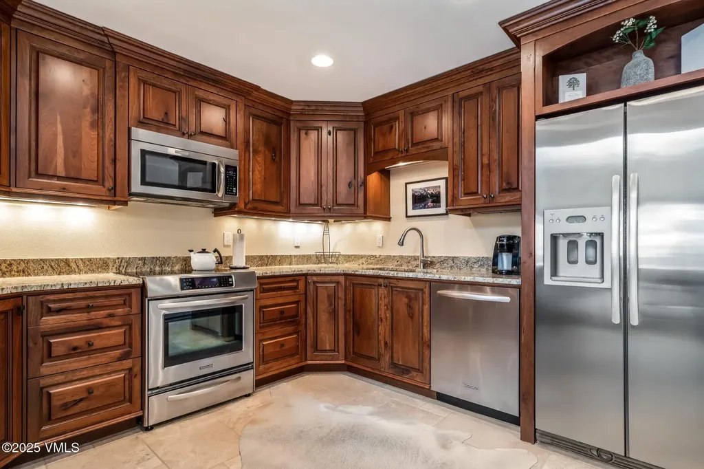 945 Red Sandstone Road Vail CO 81657
