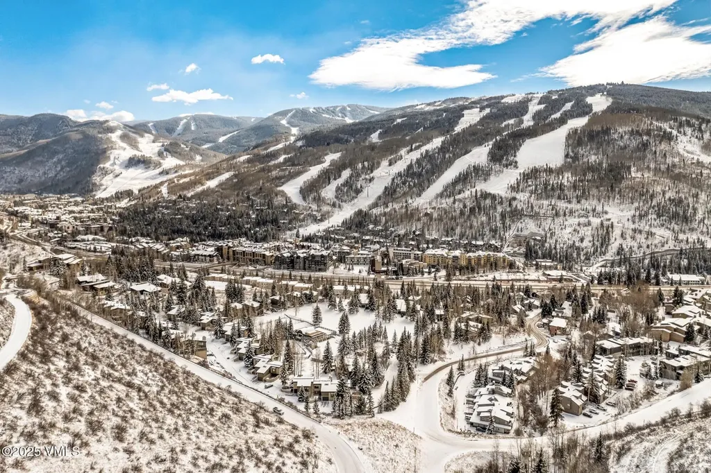 945 Red Sandstone Road Vail CO 81657