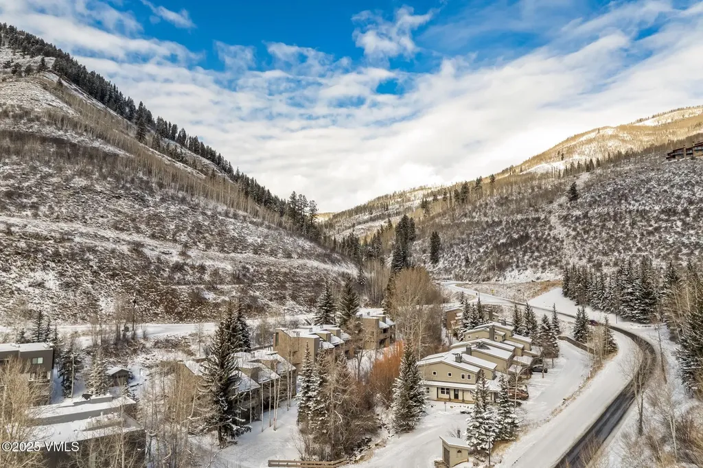 945 Red Sandstone Road Vail CO 81657