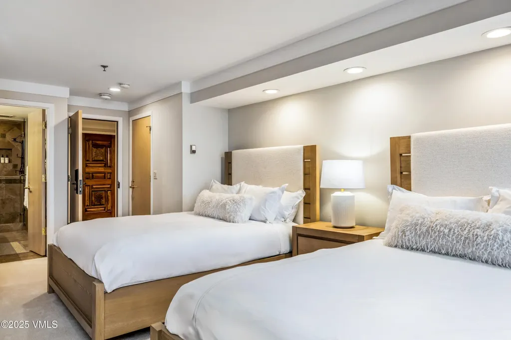 714 W Lionshead Circle Vail CO 81657