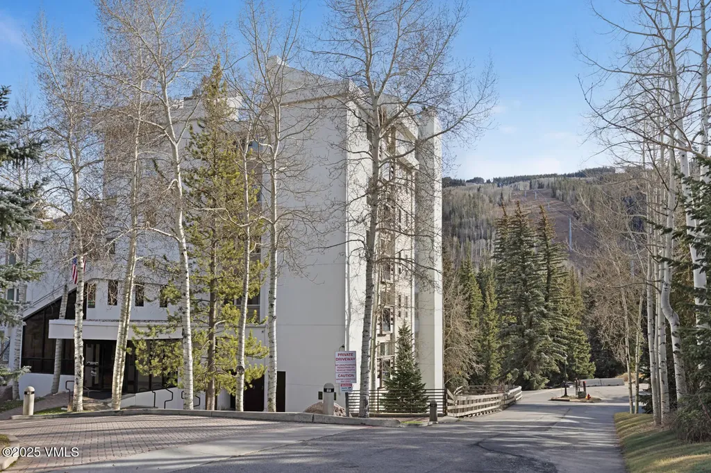 450 E Lionshead Circle Vail CO 81657