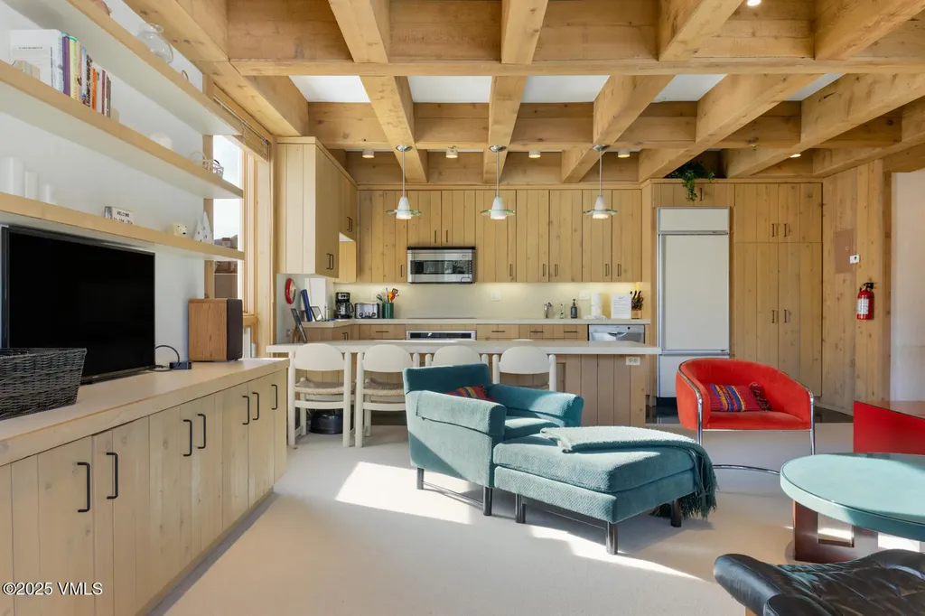 450 E Lionshead Circle Vail CO 81657