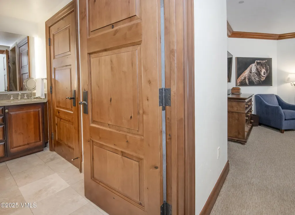 100 E Thomas Place Beaver Creek CO 81620