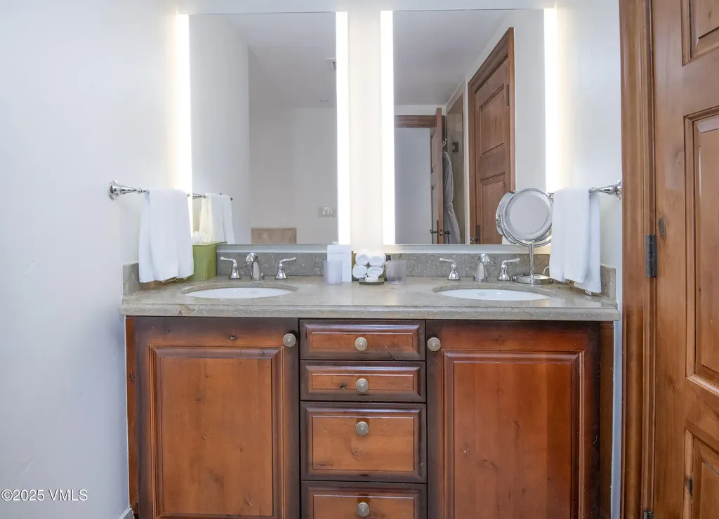 100 E Thomas Place Beaver Creek CO 81620