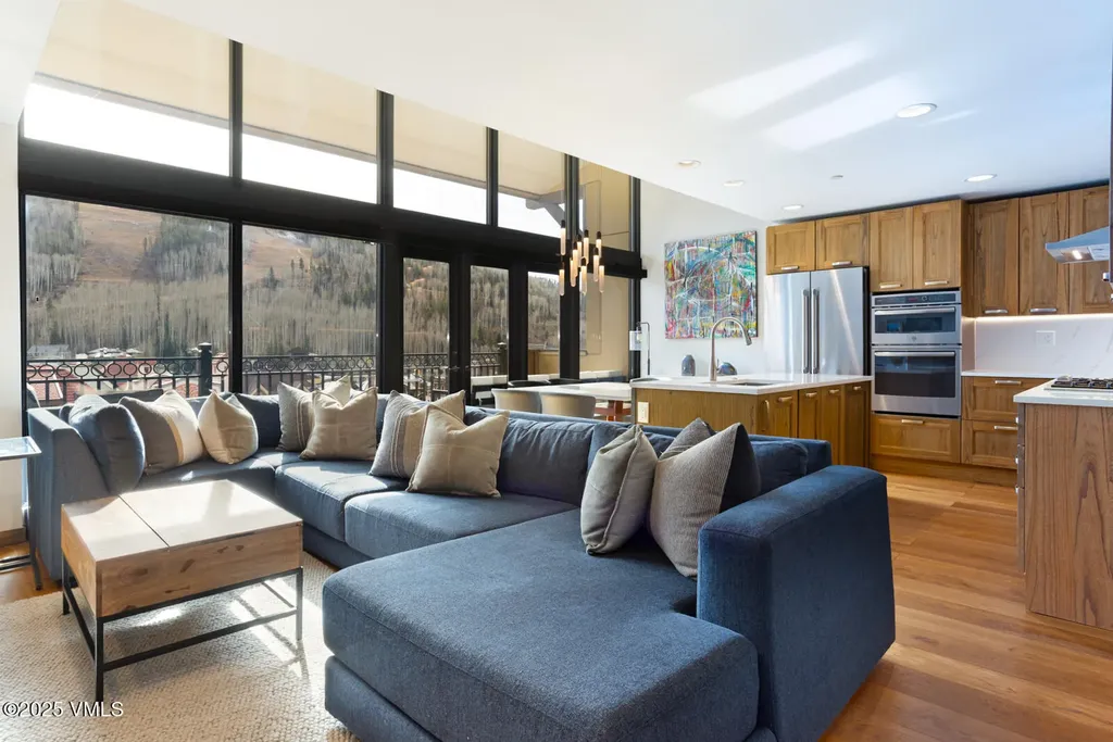 610 W Lionshead Circle Vail CO 81657