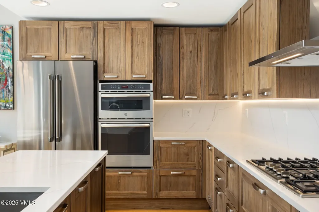 610 W Lionshead Circle Vail CO 81657