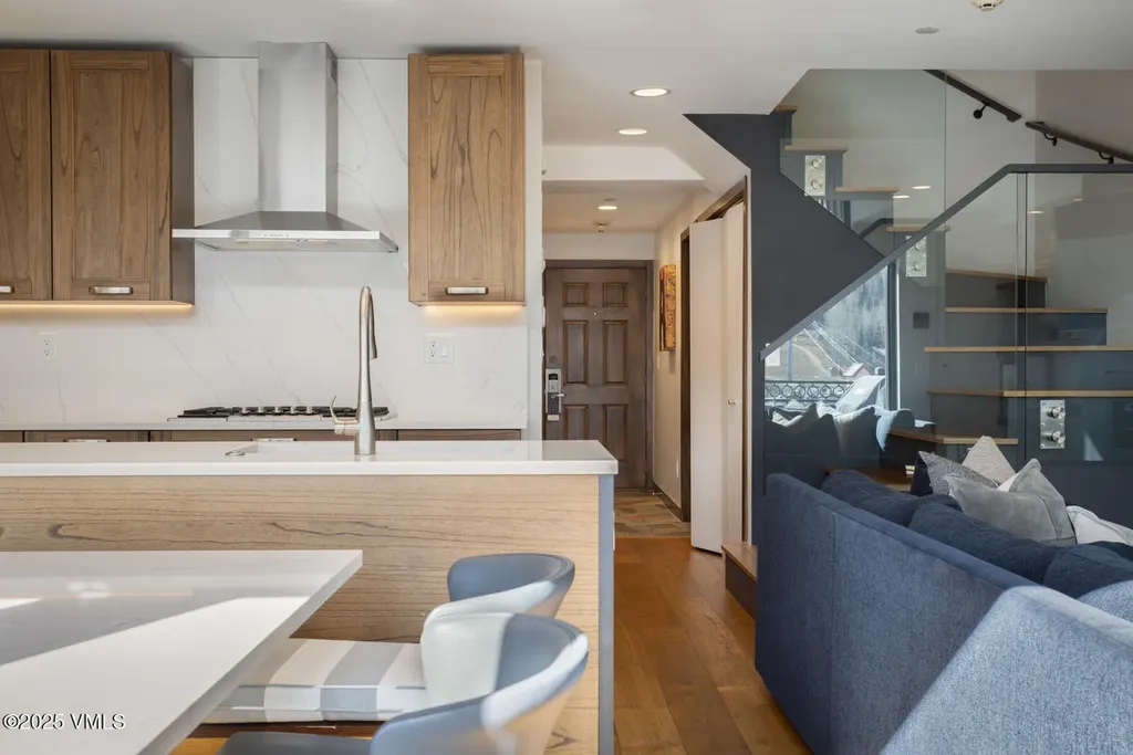 610 W Lionshead Circle Vail CO 81657