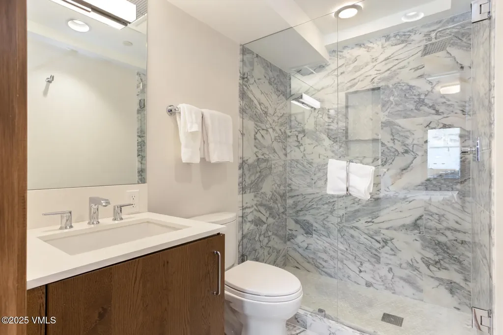 610 W Lionshead Circle Vail CO 81657