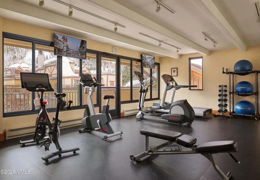 610 W Lionshead Circle Vail CO 81657