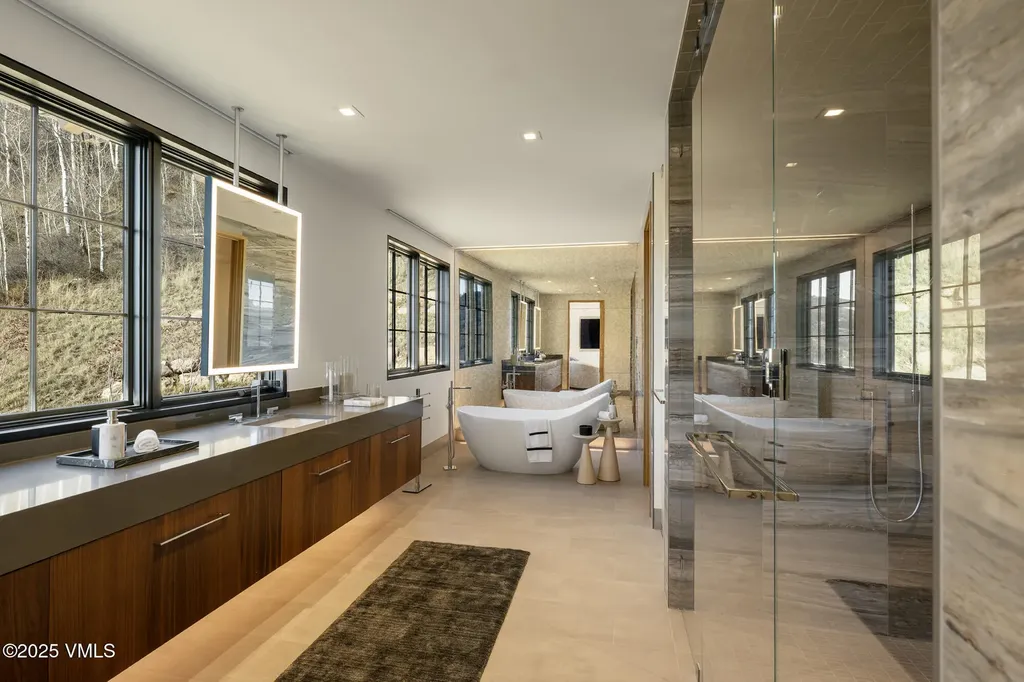 1326 Spraddle Creek Road Vail CO 81657