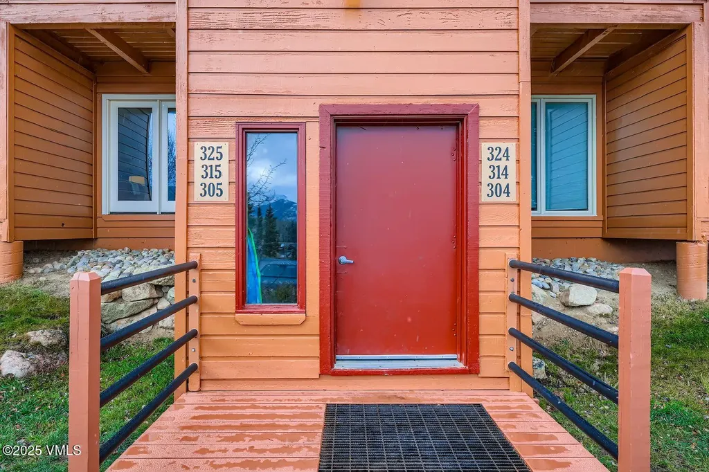 91300 Ryan Gulch Road Silverthorne CO 80498
