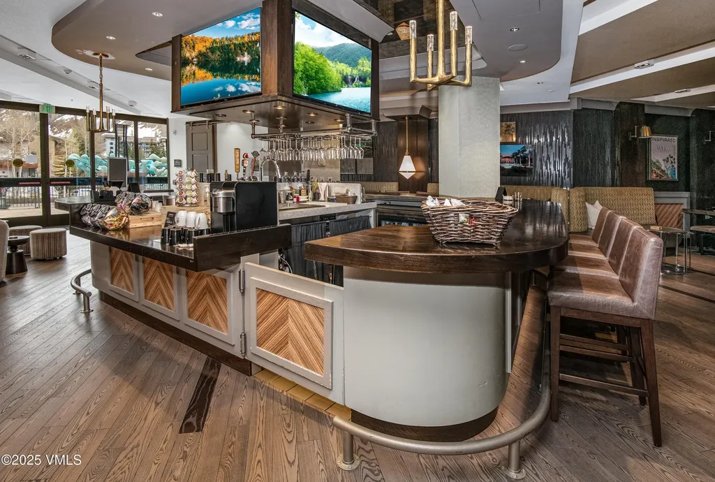 141 E Meadow Drive Vail CO 81657