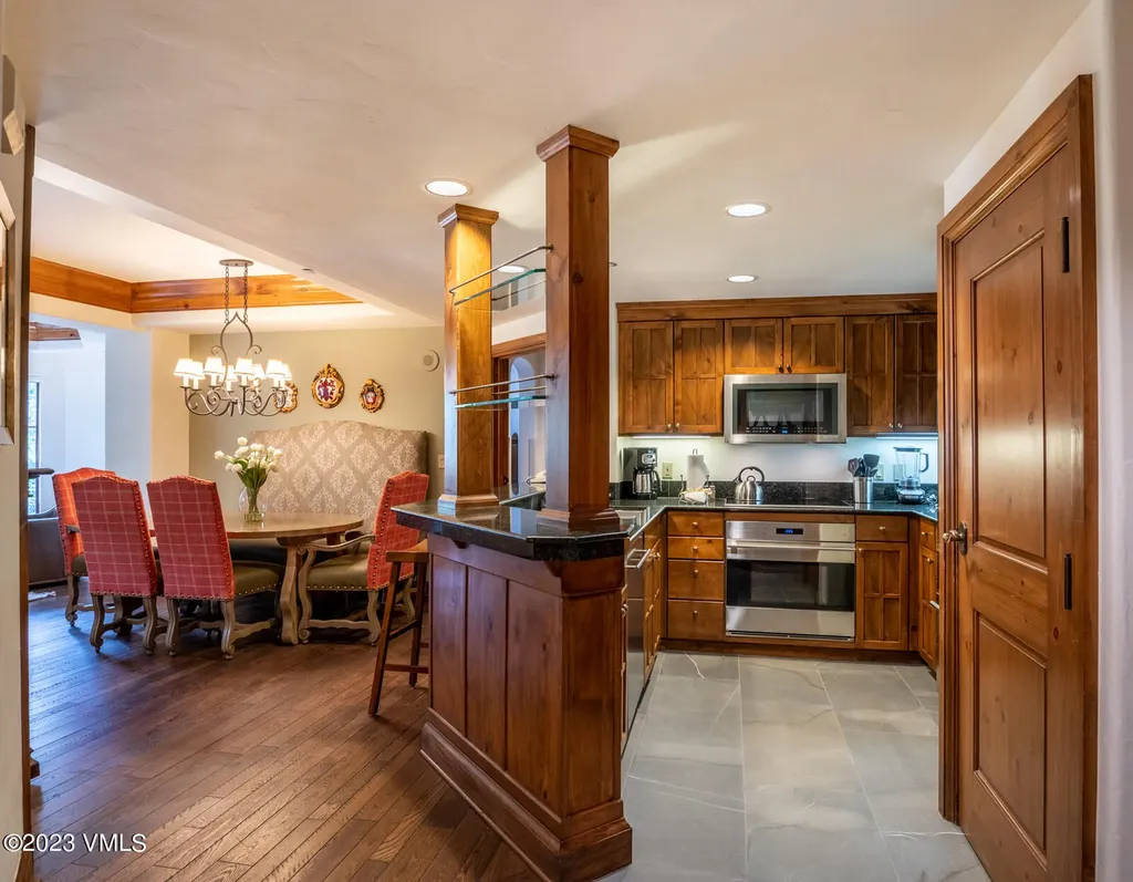 242 E Meadow Drive Vail CO 81657