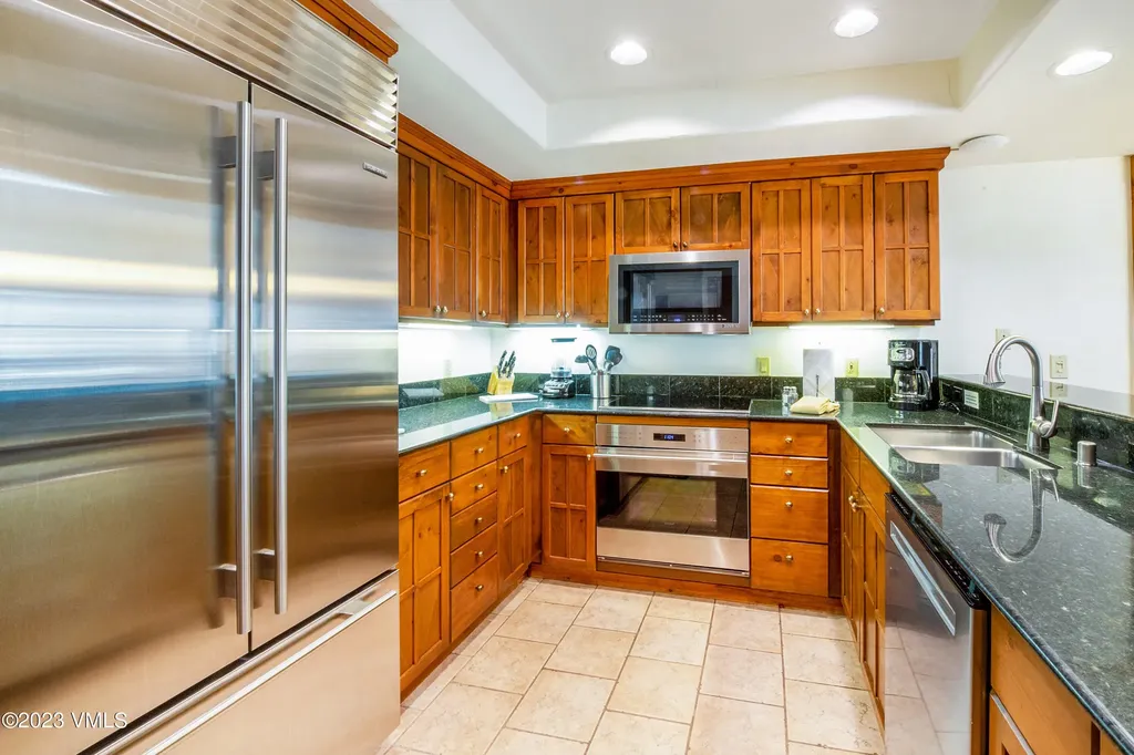242 E Meadow Drive Vail CO 81657