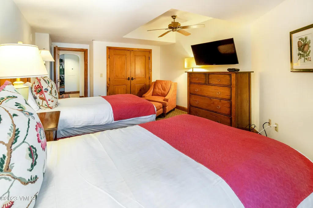242 E Meadow Drive Vail CO 81657