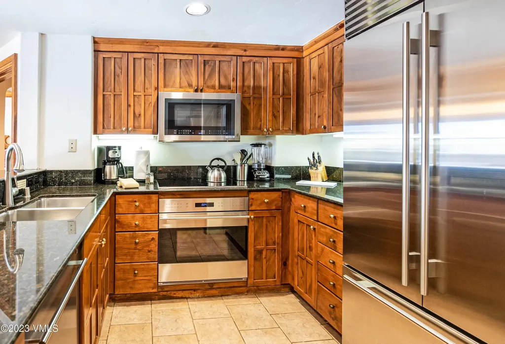 242 E Meadow Drive Vail CO 81657