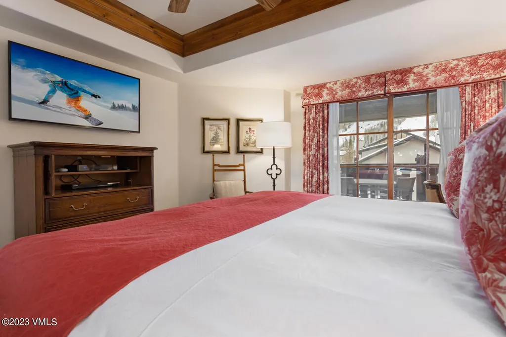 242 E Meadow Drive Vail CO 81657