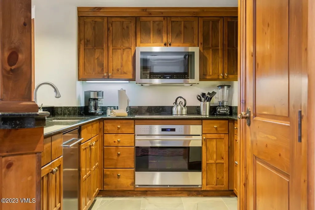 242 E Meadow Drive Vail CO 81657