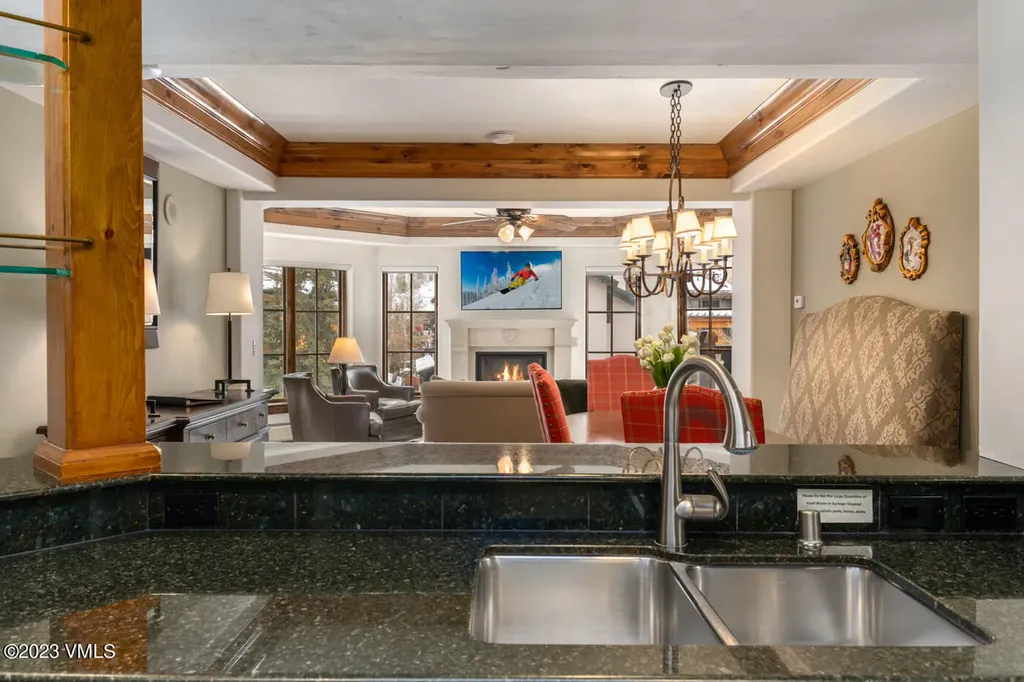 242 E Meadow Drive Vail CO 81657
