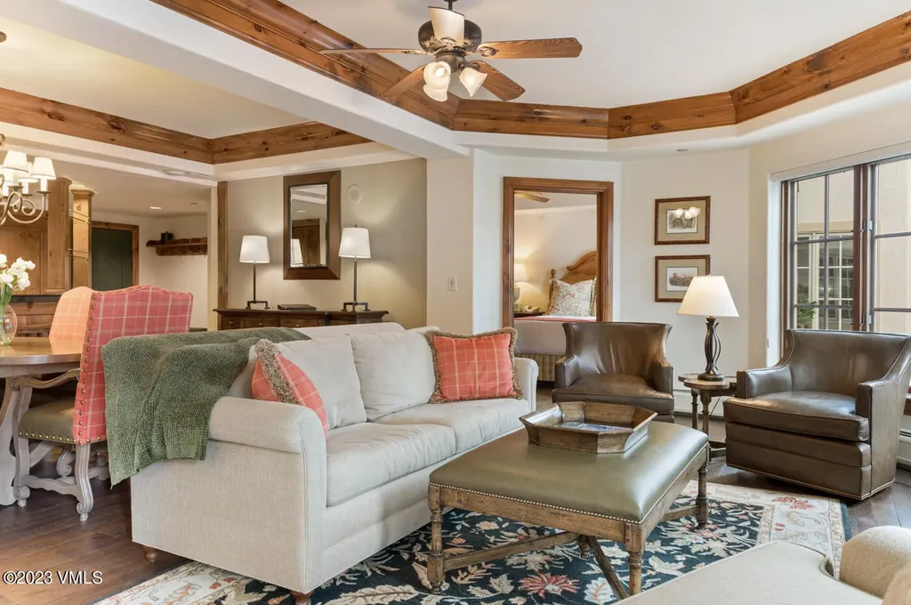 242 E Meadow Drive Vail CO 81657