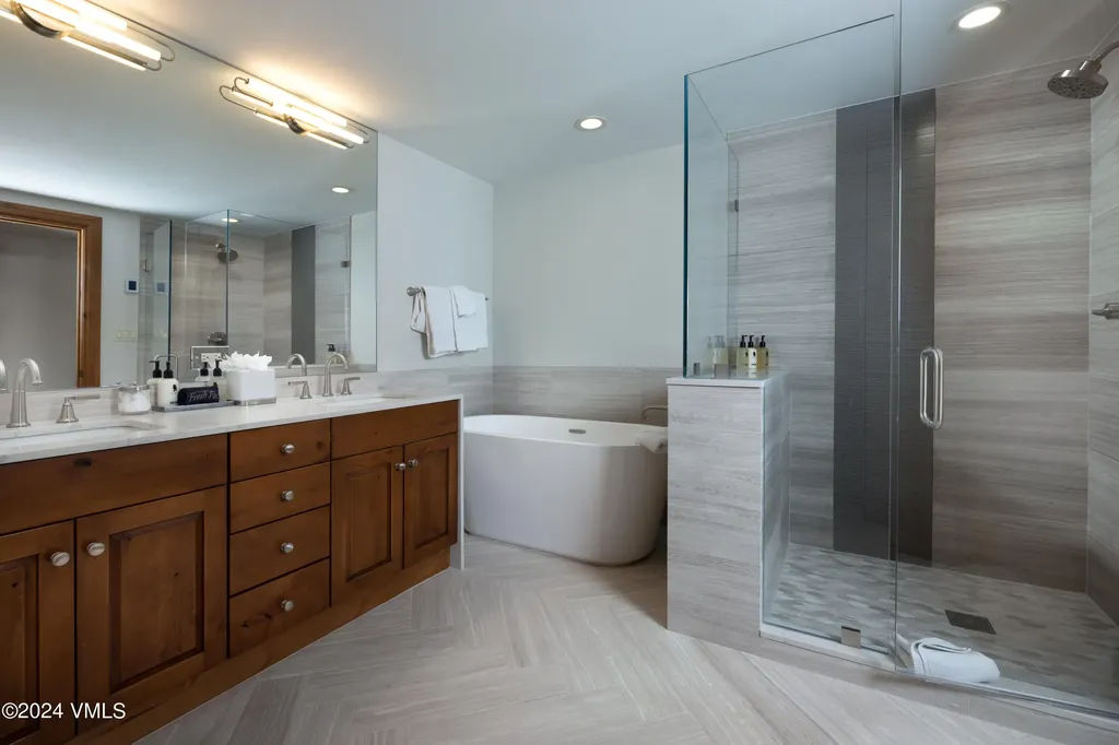 352 E Meadow Drive Vail CO 81657