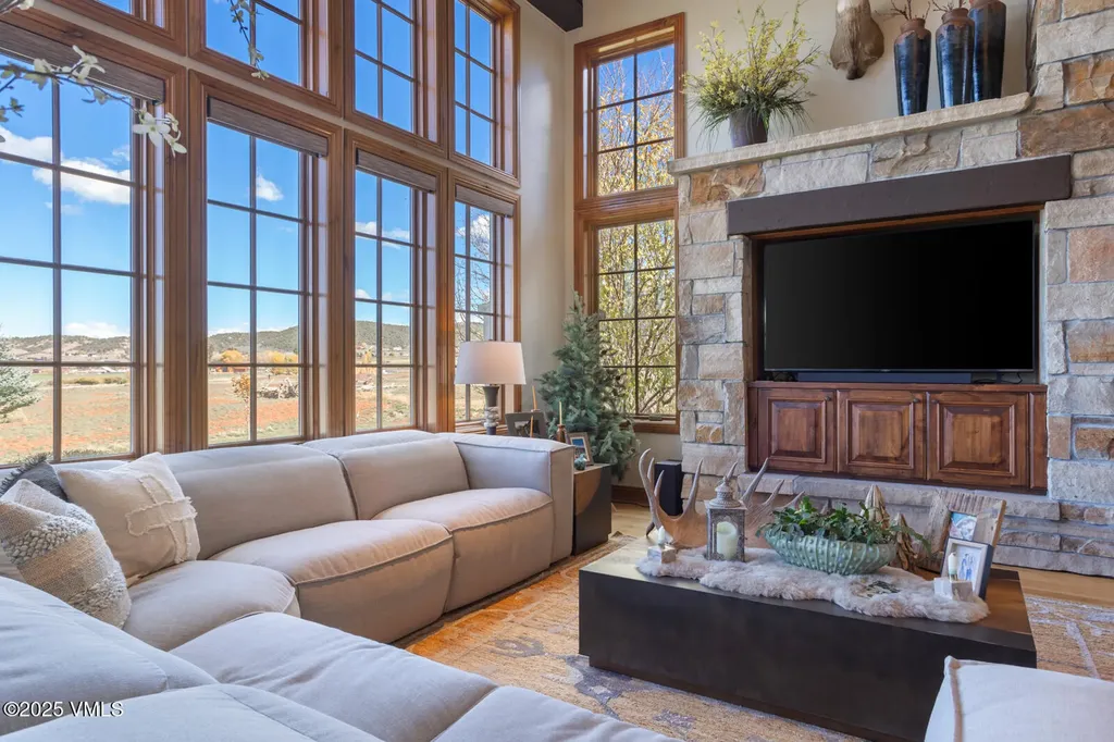 18 Herons Way Gypsum CO 81637
