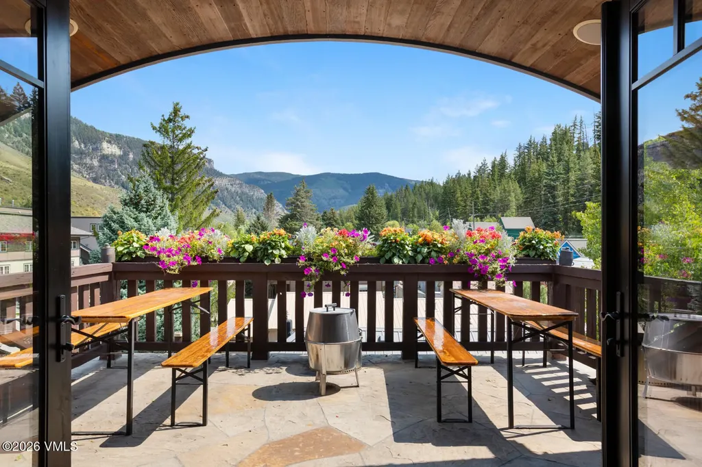 601 Main Street Minturn CO 81645