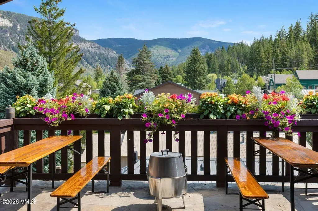 601 Main Street Minturn CO 81645