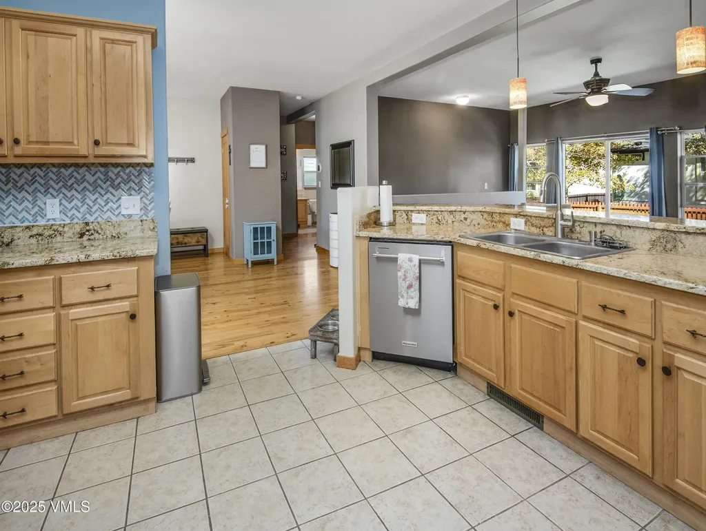 89 Blackhawk Road Gypsum CO 81637