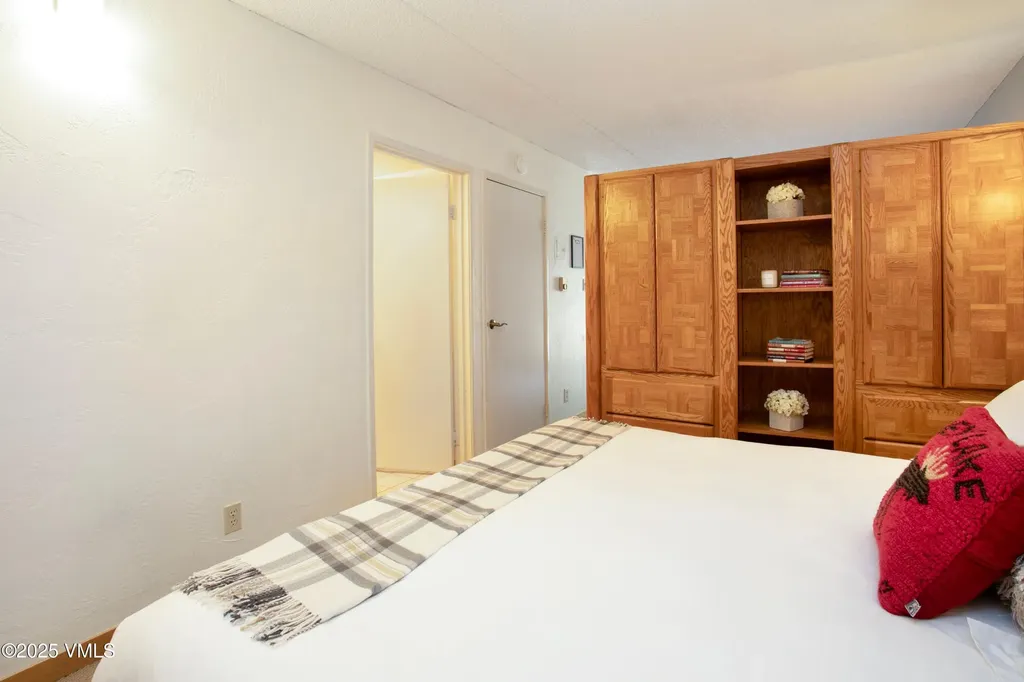 555 E Lionshead Circle Vail CO 81657