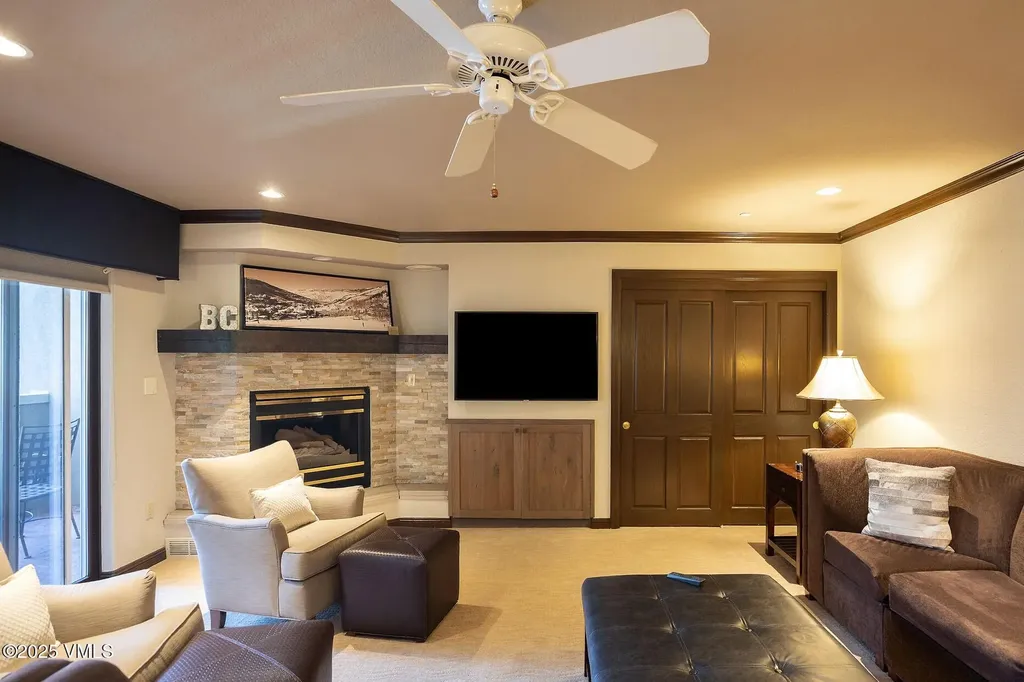 Beaver Creek CO, 210 Offerson, Unit 215-8