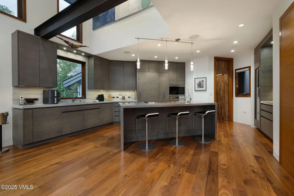 126 Forest Road Vail CO 81657