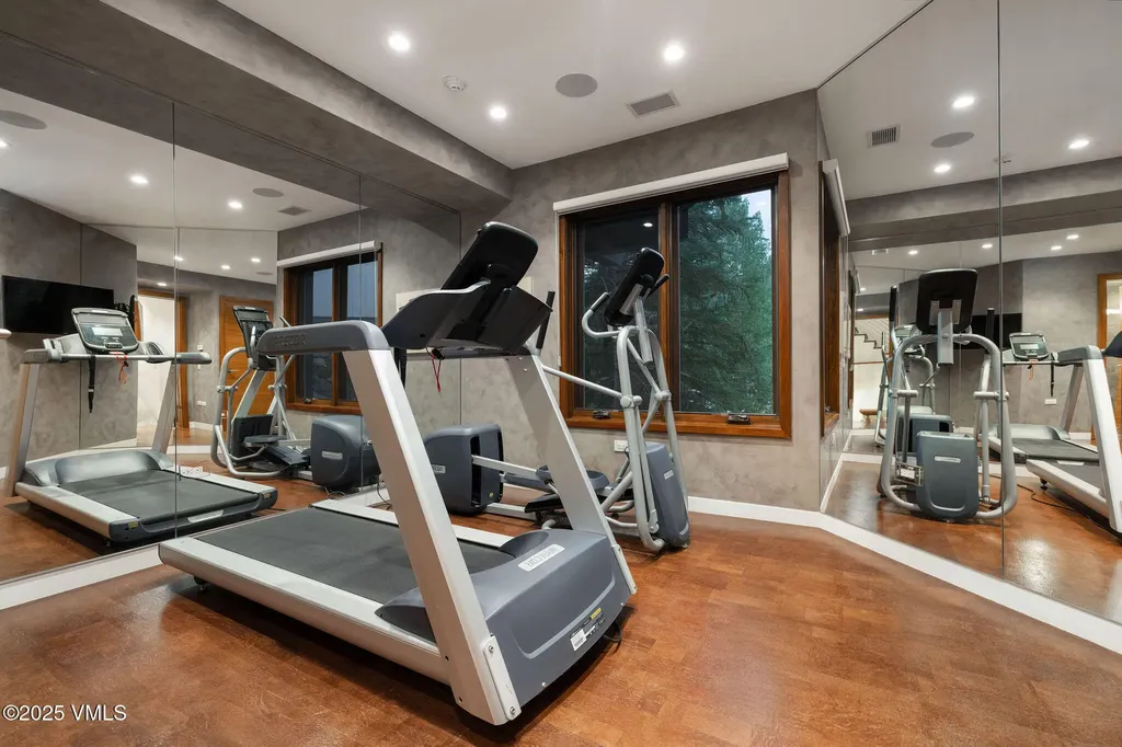 126 Forest Road Vail CO 81657