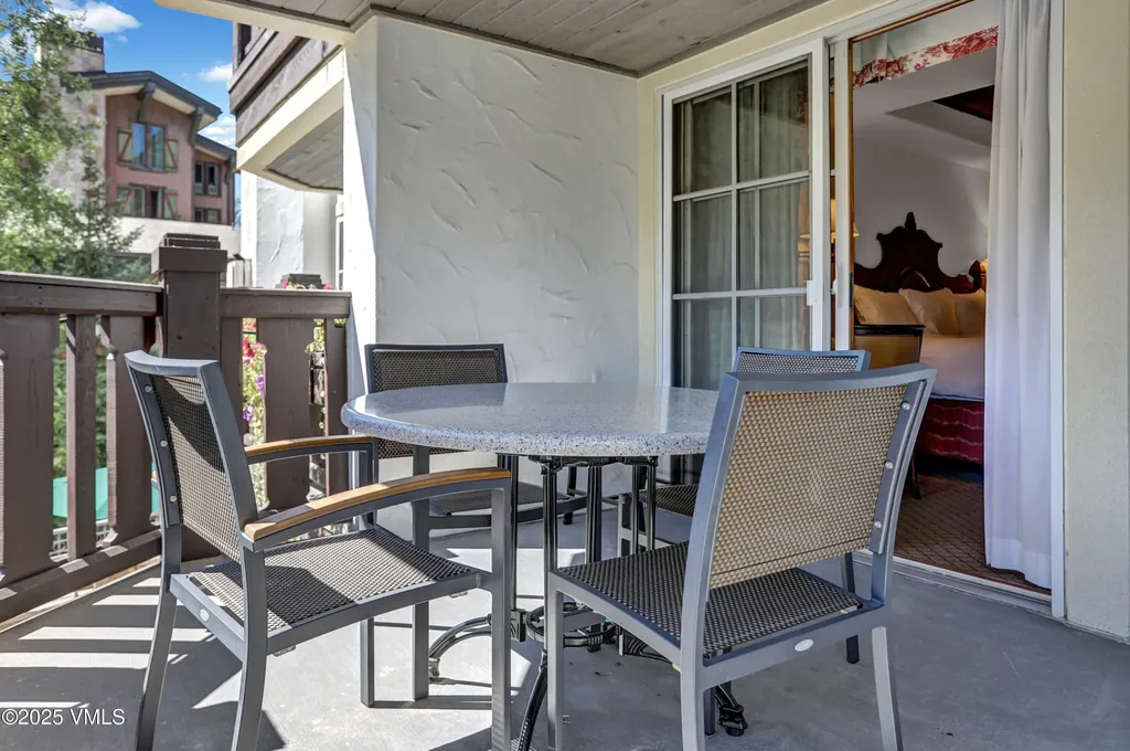 242 E Meadow Drive Vail CO 81657