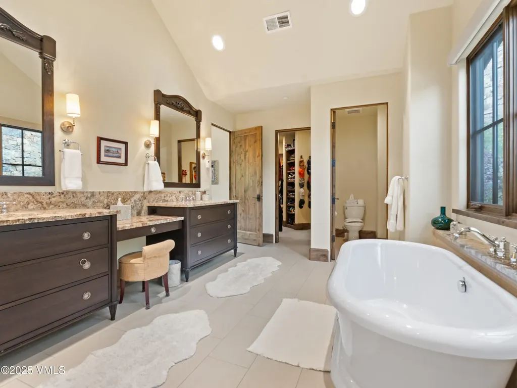 1677 Buffehr Creek Road Vail CO 81657