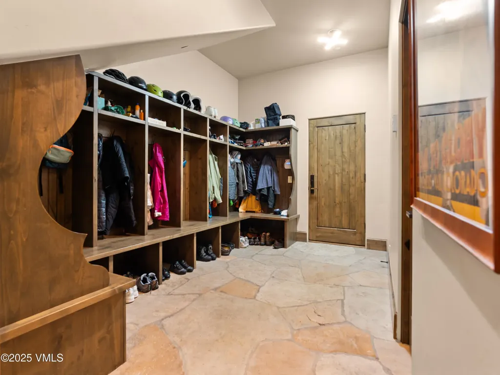 1677 Buffehr Creek Road Vail CO 81657