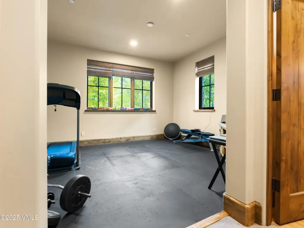 1677 Buffehr Creek Road Vail CO 81657