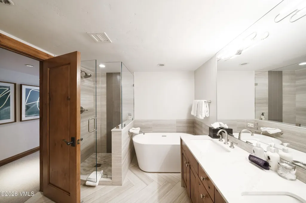 352 E Meadow Drive Vail CO 81657