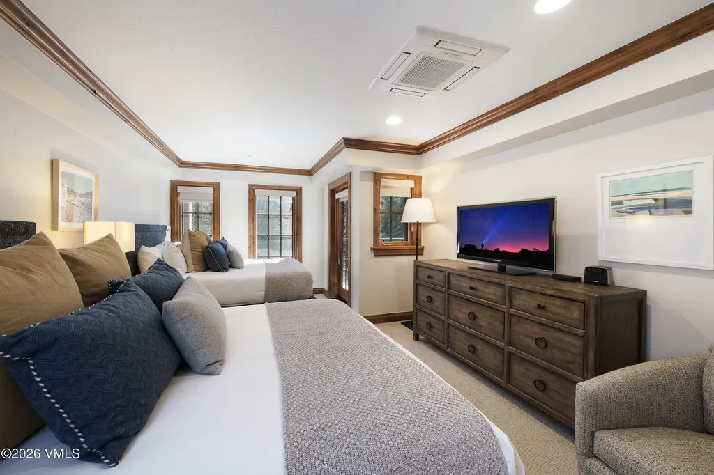 352 E Meadow Drive Vail CO 81657