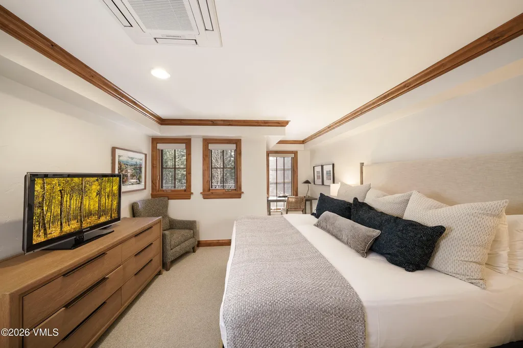 352 E Meadow Drive Vail CO 81657