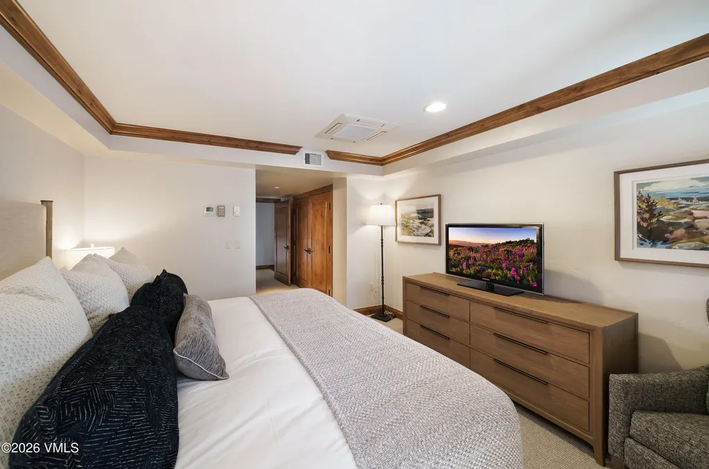 352 E Meadow Drive Vail CO 81657