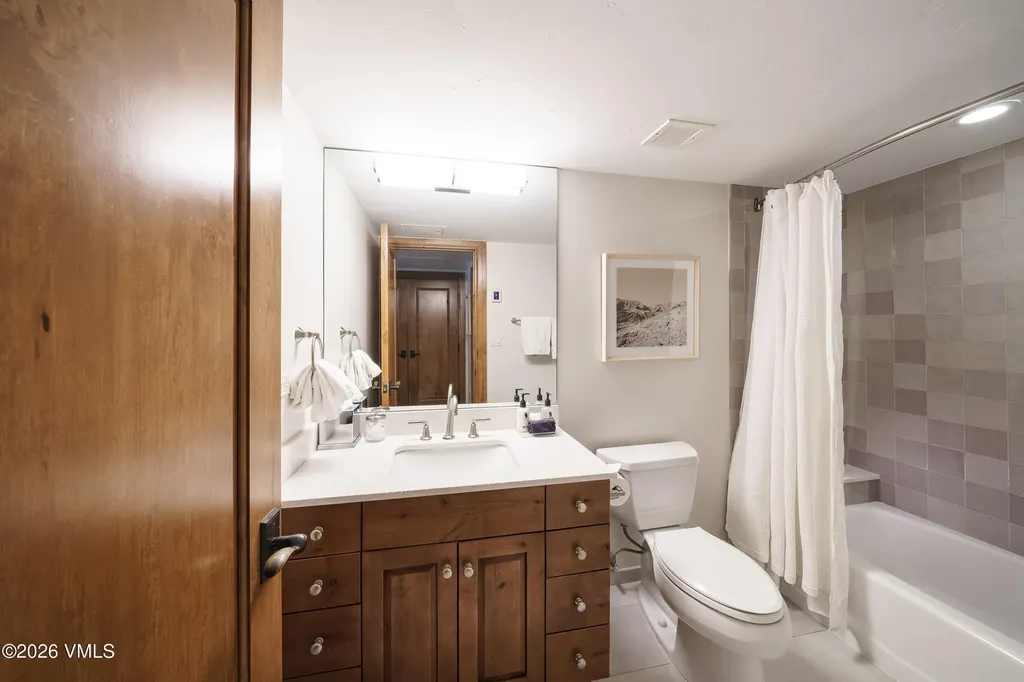 352 E Meadow Drive Vail CO 81657