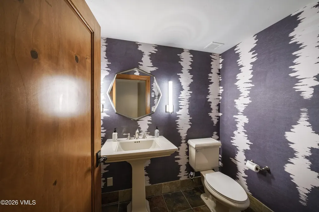 352 E Meadow Drive Vail CO 81657