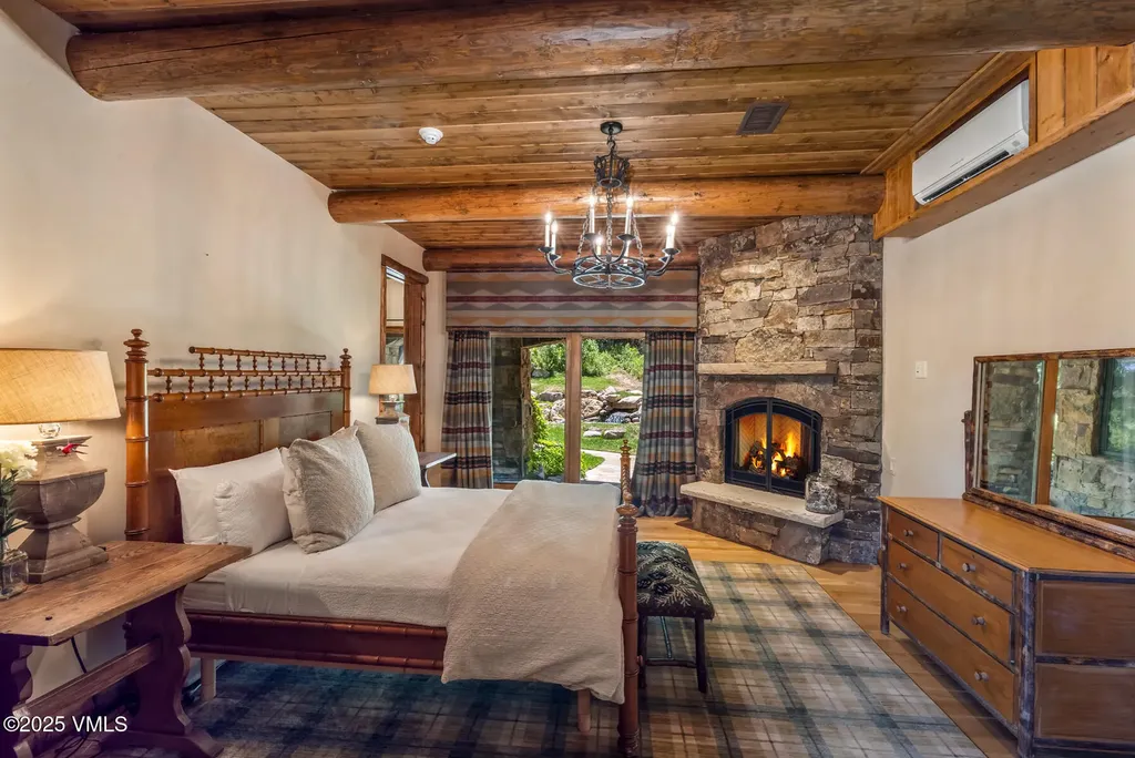 1452 Buffehr Creek Road Vail CO 81657