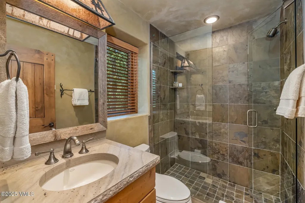 1452 Buffehr Creek Road Vail CO 81657