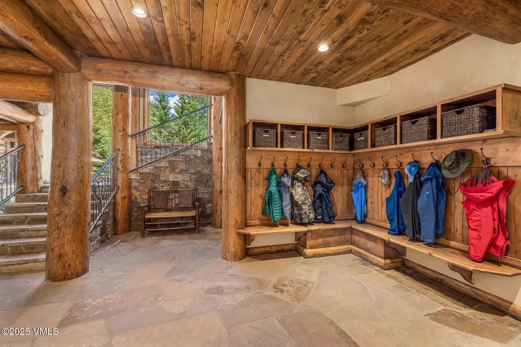1452 Buffehr Creek Road Vail CO 81657