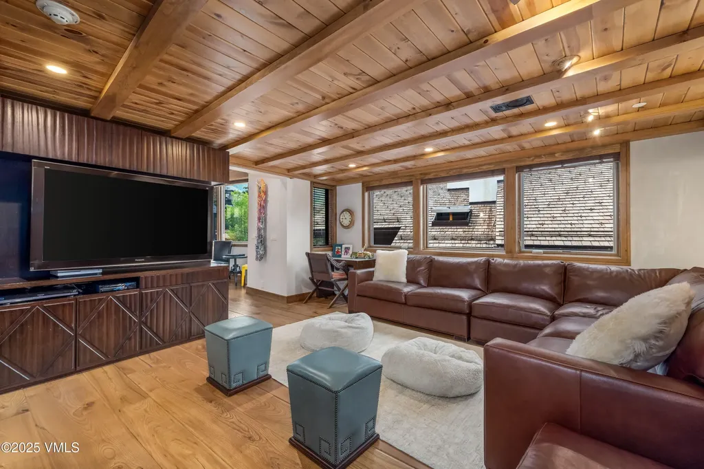 100 E Meadow Drive Vail CO 81657