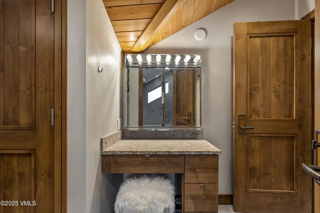 100 E Meadow Drive Vail CO 81657